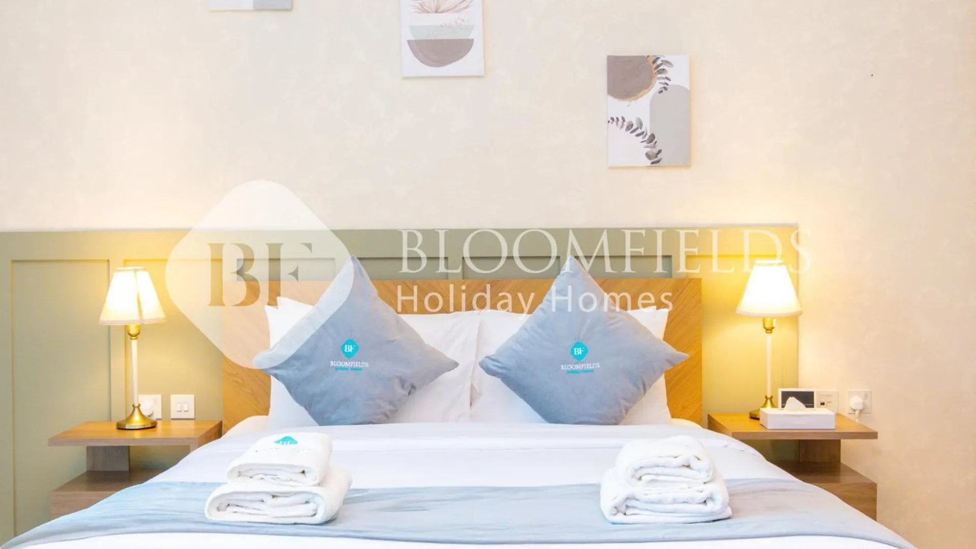 Bloomfields Magnificent Studio Bay Square Dubai