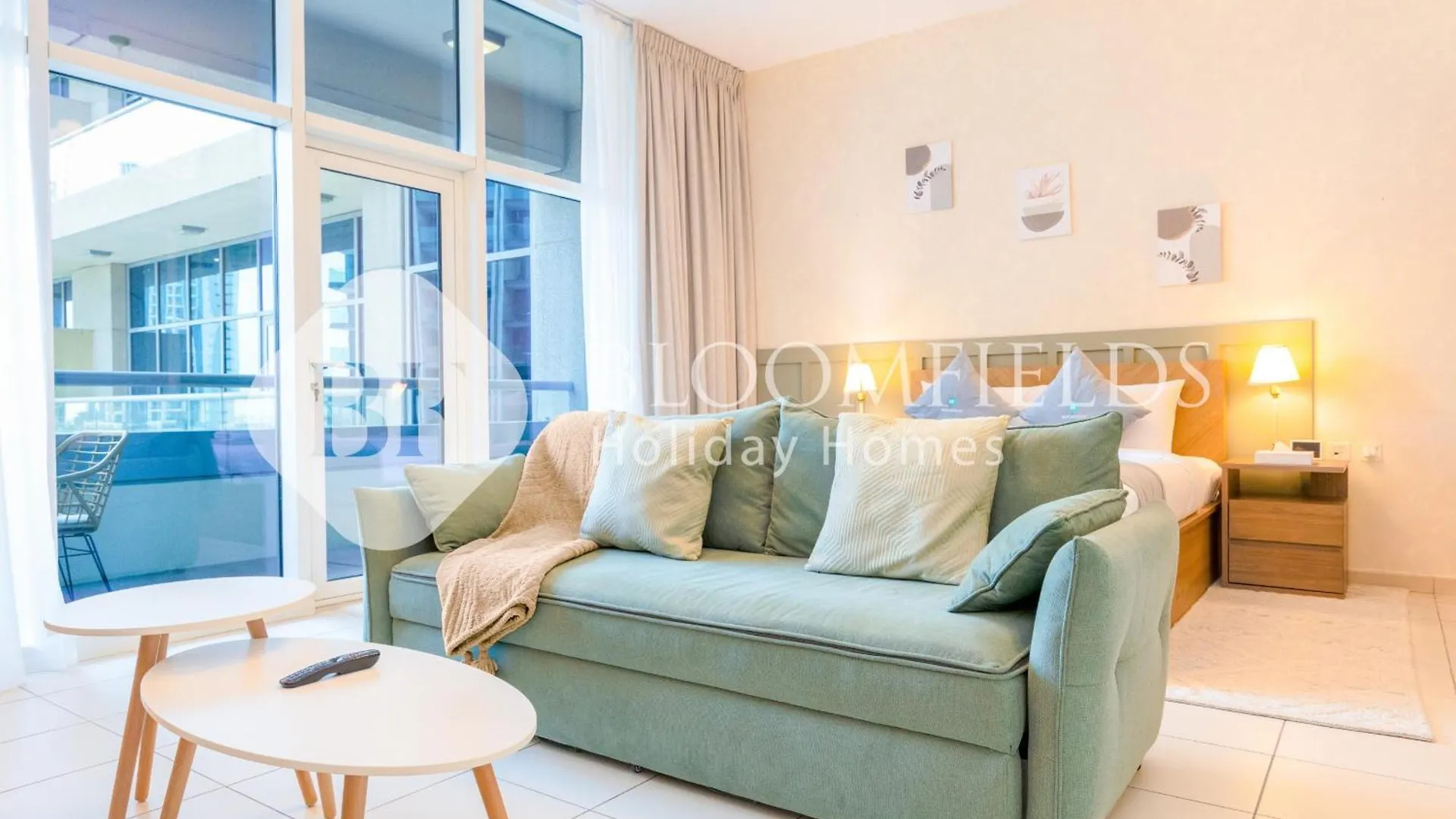 Bloomfields Magnificent Studio Bay Square Dubai 0*,  United Arab Emirates