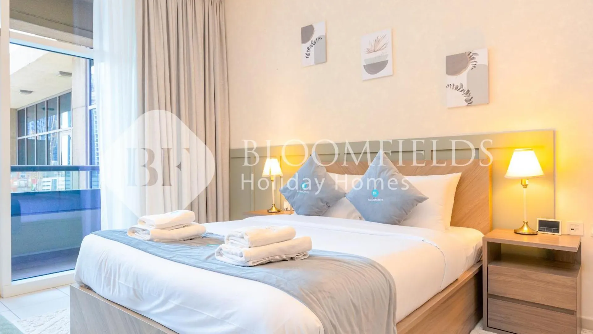 Apartment Bloomfields Magnificent Studio Bay Square Dubai