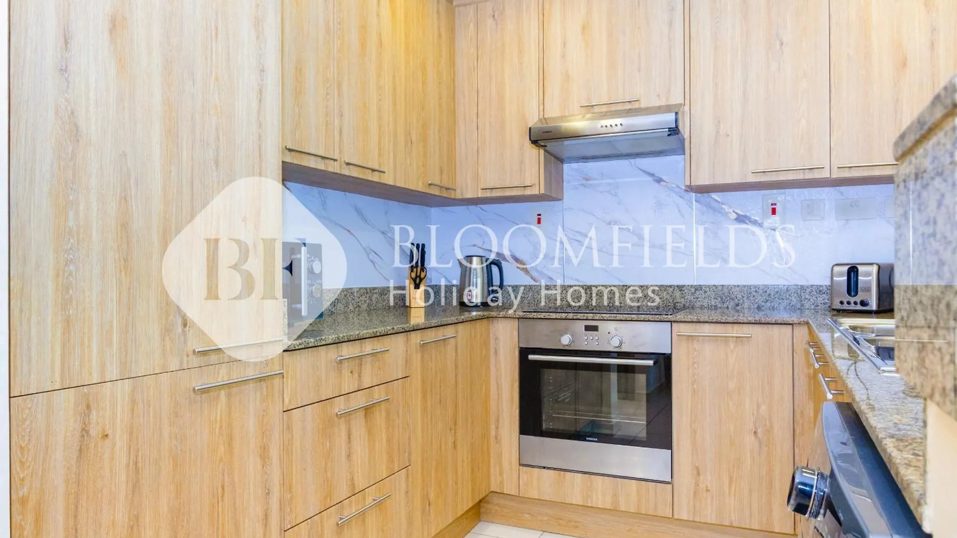 Apartment Bloomfields Magnificent Studio Bay Square Dubai United Arab Emirates